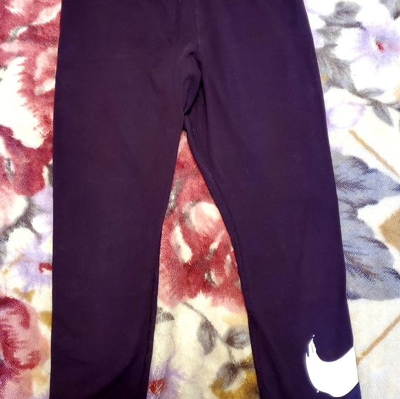 Nuke Capri Leggings - Picture 3 of 4